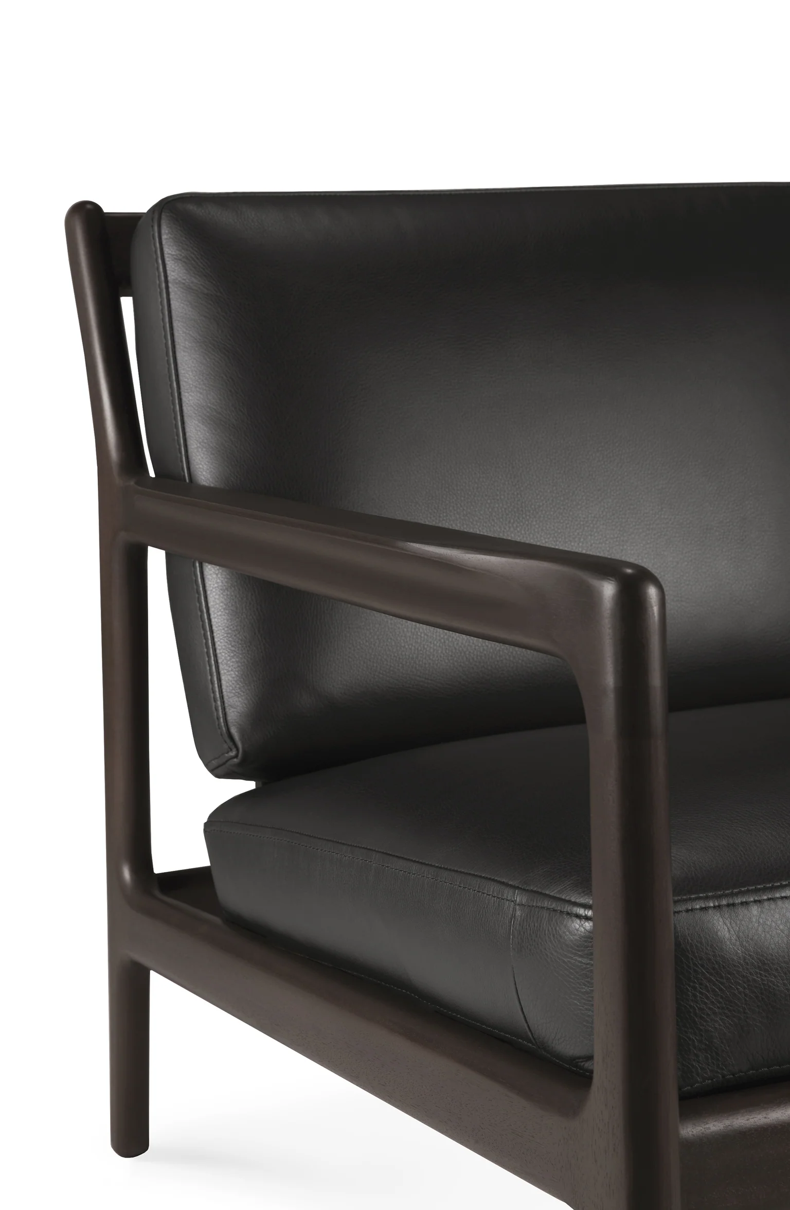 featuring detailed img for Altruist Lounge Chair