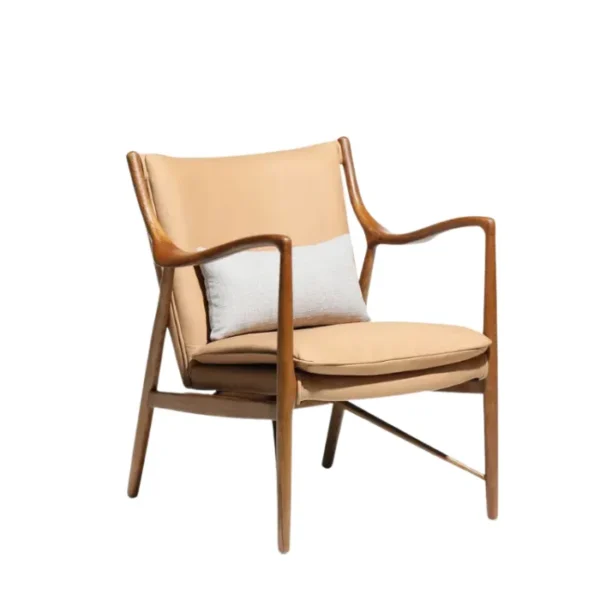 Incurve Leatherite Chair
