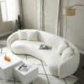Della Boucle Couch