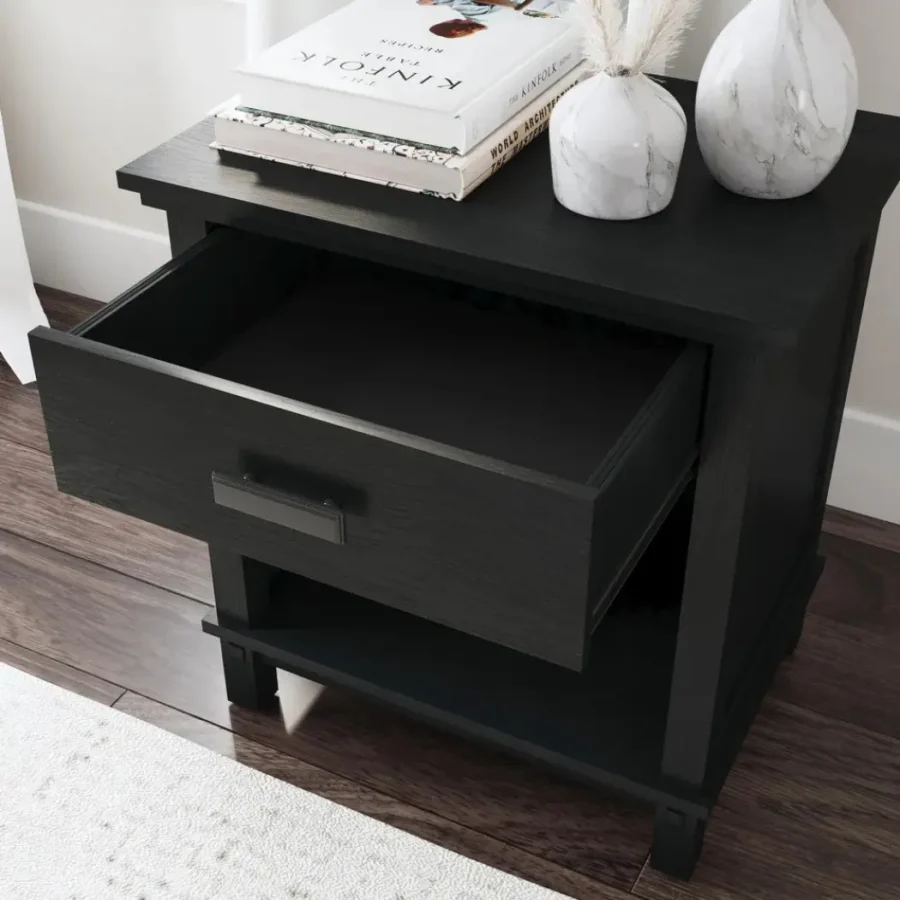 Ebon Bedroom Set (4) Ebon Bedroom Set (4)