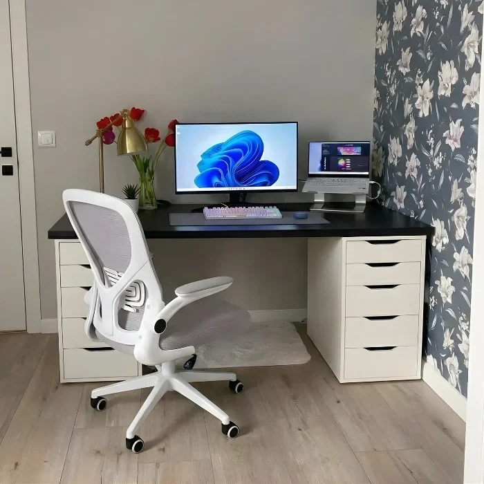 Alex Desk - Black (11)_ alex desk in a modern room with matching chair